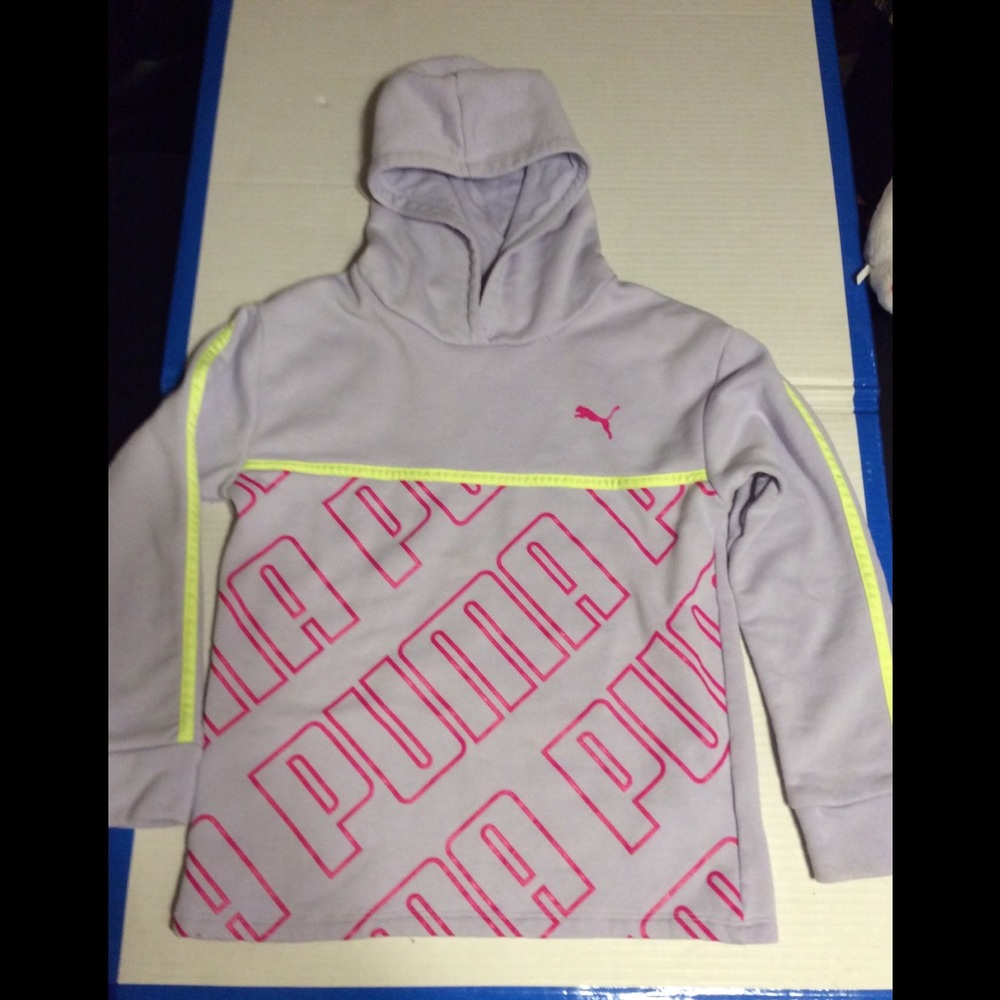 Puma girls pullover sweat shirt. Size L 12-14